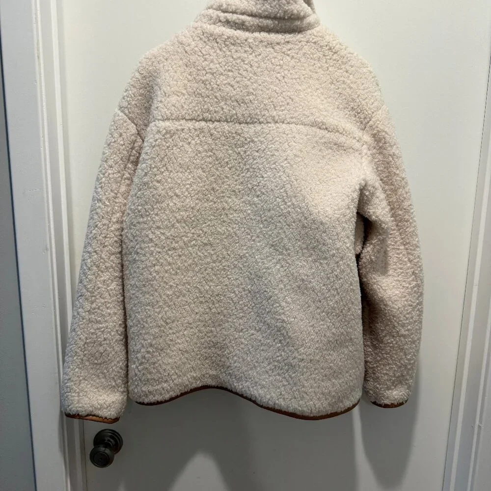 Sherpa barn coat - like new - size Large - Picture 2 of 6